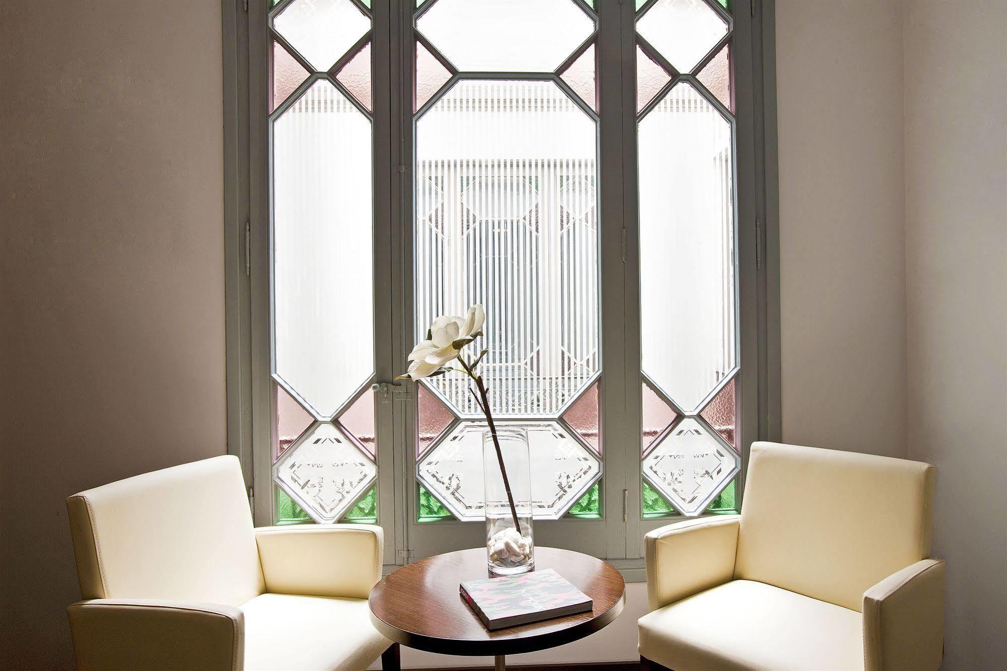 Grupotel Gravina Barcelona Exterior photo